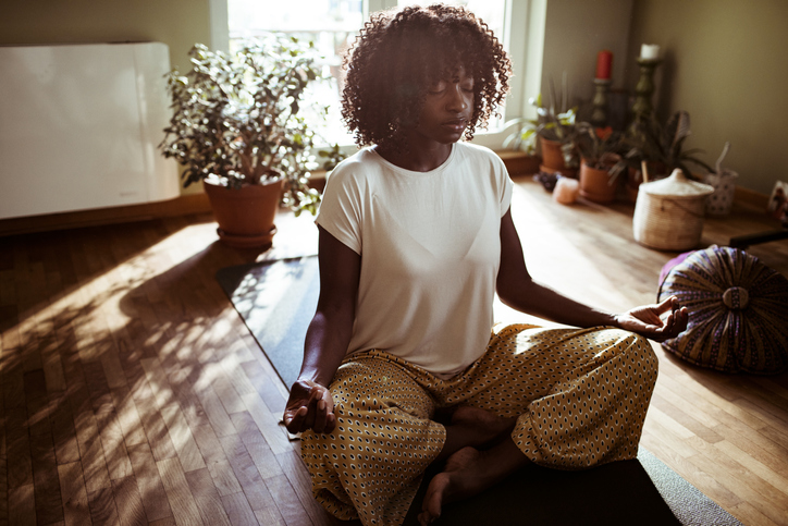 femme meditation