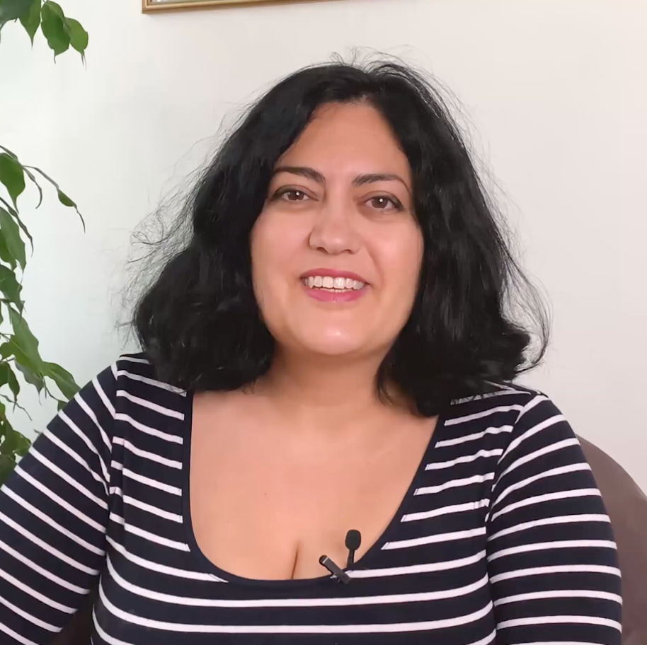 Dr Yasmine Lienard